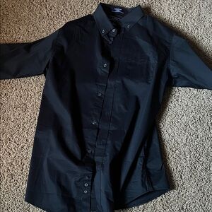 Izod Men's Black Casual Button-Down Shirt
